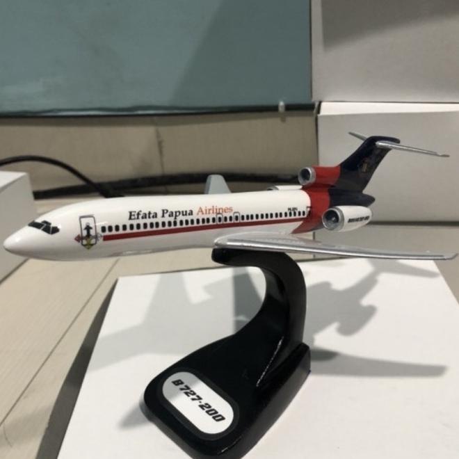 Miniatur Pesawat Etafa Papua B727