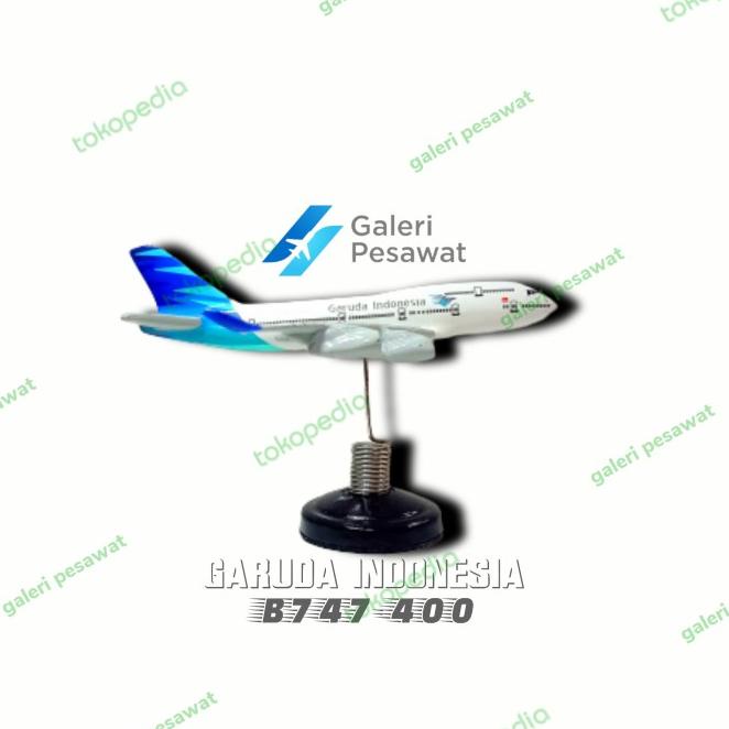 Replika Miniatur Pesawat Per Garuda Indonesia B747-400