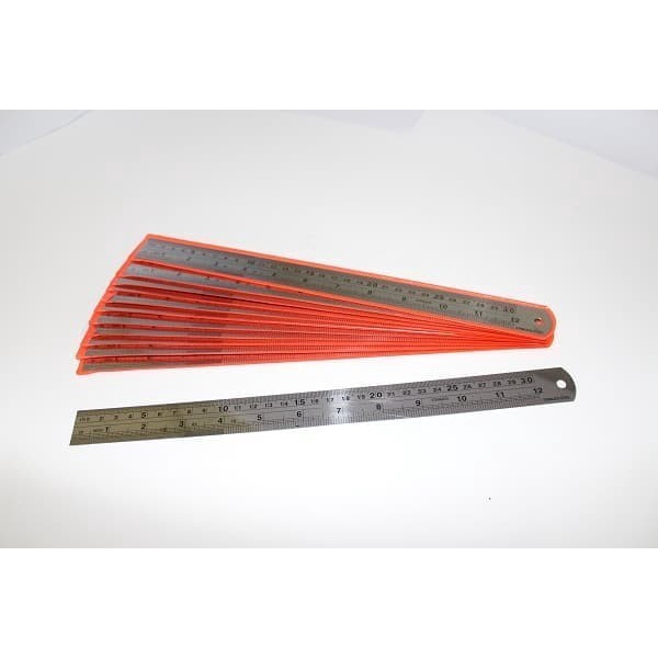 

Penggaris 30CM Besi kenko.