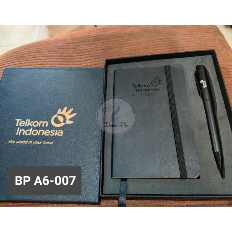 

[Q9K] Giftset Elegan Pulpen metal dan Notes A6, Souvenir Promosi, Kado dan Hadiah Acara Hampers 7948