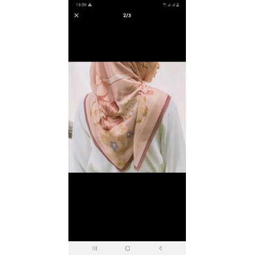 WearingKlamby scarf thalia