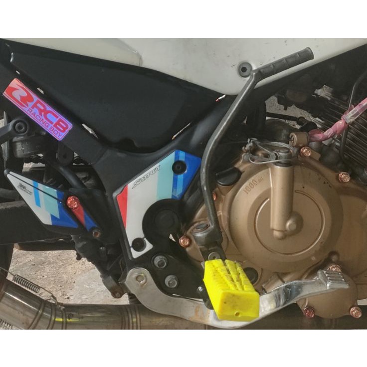 Model baru Stiker Timbul FOOTSTEP Satria Fu & Stiker Blok Mesin Satria Fu Barong EXSTAR & Carbon (1 