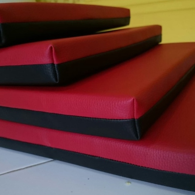 Alas duduk busa 50x50. Alas duduk kursi kayu.Bantal lesehan