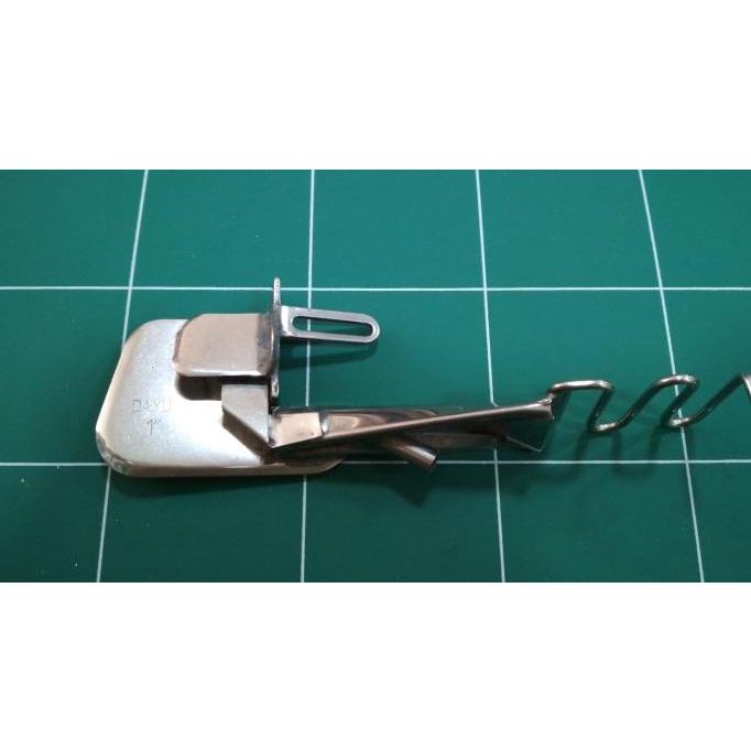 ~~~] corong obras cubitan utk mesin jahit obras industri Typical Yamata