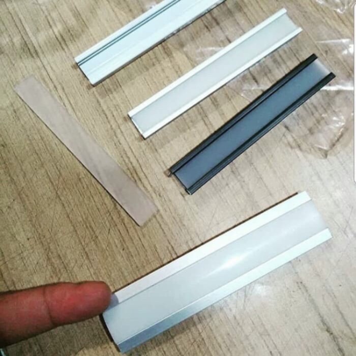 [Ready] List Rel Lis Led Rumah Lampu Led Strip Alumunium Acrylic Cover Hitam [Lampu]