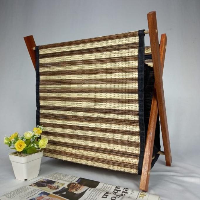 

Tempat Koran Majalah Buku Unik Bahan Lidi Tenun/ Keranjang lipat