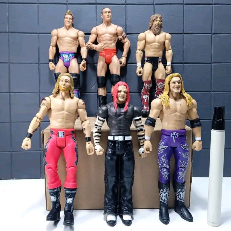 mainan figure wrestlingbasic wwe mattel chris jericho randy orton daniel bryan jeff hardy edge
tingg