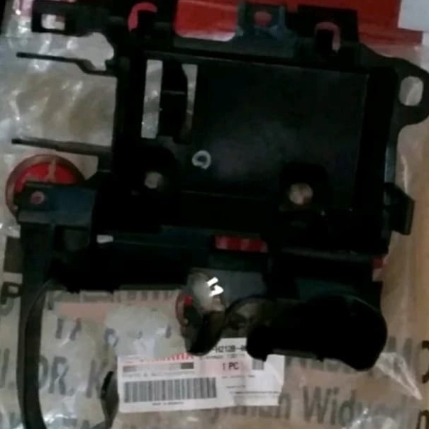 Terlaris BOX TEMPAT AKI XEON KARBU ORIGINAL YGP