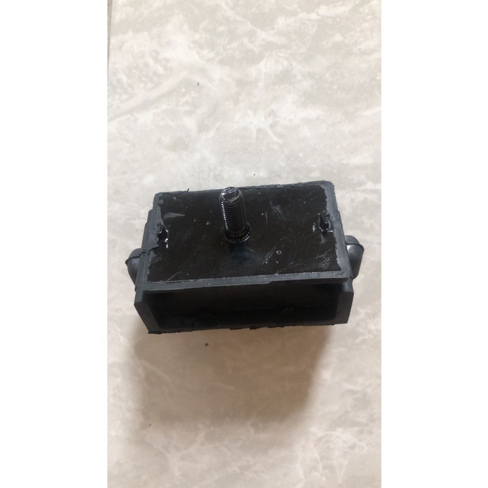 ENGINE MOUNTING MAZDA E2000