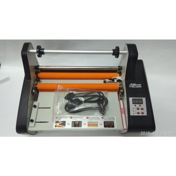 

Mesin Laminating Roll Hitam A3 Fm 3510