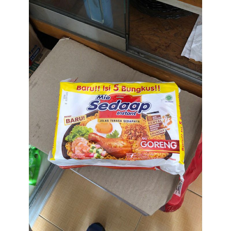 

mie sedap goreng isi 5