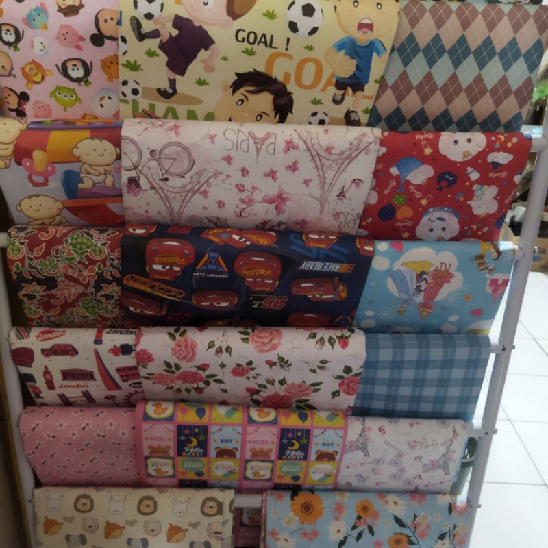 

Kertas Kado Jumbo Lucu Isi 10