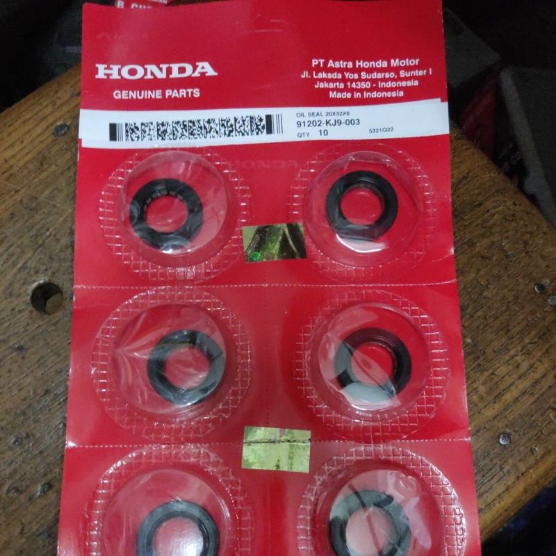 91202KJ9003 SEAL KJ9 20X32X6 ORIGINAL HONDA AHM