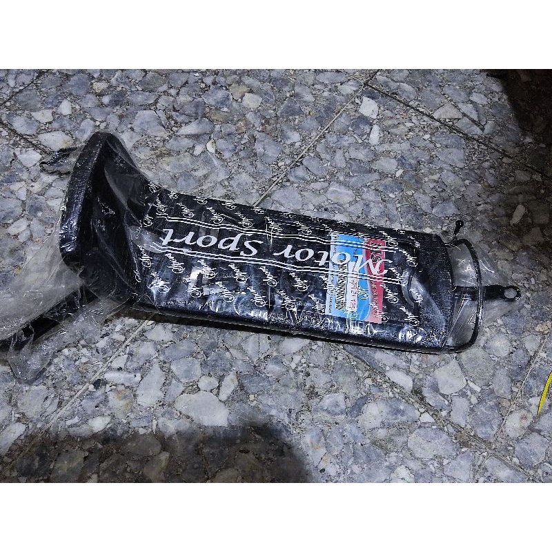 BAGASI TANGGA JUPITER Z1