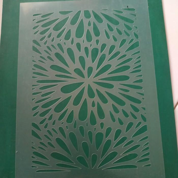 

STENCIL DINDING MOTIF TETESAN AIR