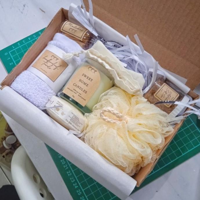 

Kado Nikahan Hadiah Pernikahan Hampers Wedding Kado Ulang Tahun