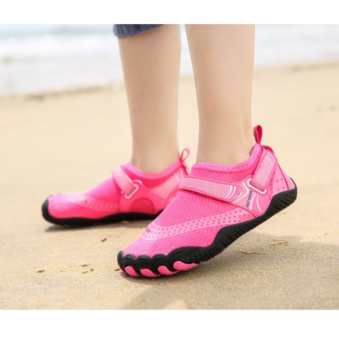 Sepatu Rafting Anak Sepatu Trekking Wanita Sepatu Diving snorkeling