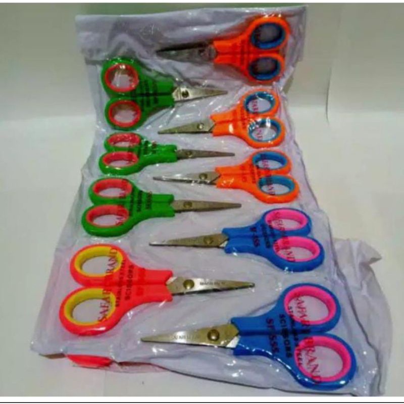 

Gunting Renteng Warna isi 12pcs