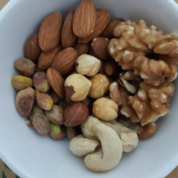 

MIX NUTS ROASTED ISI 5 MCAM 1KG WALNUT ALMOND HAZELNUT CASHEW PISTACIO