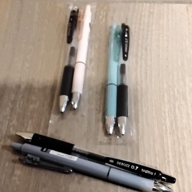 

+%+%+%] Pen gel set pena 0,7 DB-G07 dan 0,5 DB-G05