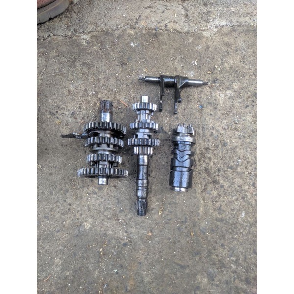 gear rasio gigi rasio transmisi yamaha jupiter z 1 PNP jupiter robot jupiter salib original second