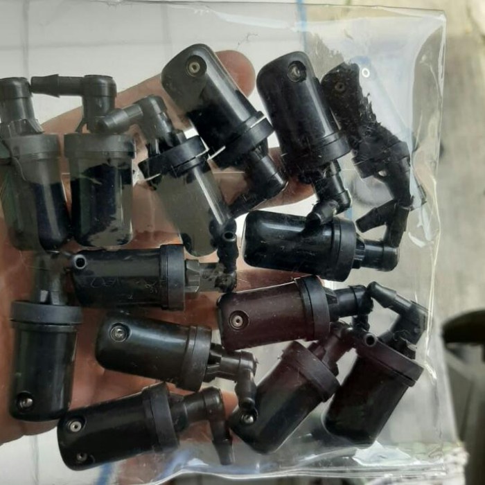 Nozzle Air Wiper Belakang Isuzu Panther Kapsul Original Kode Br05