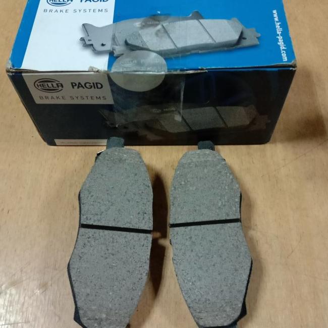 Kampas Rem Mobil Toyota Inova Lama Merk Hella