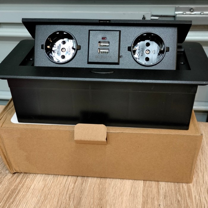Stop Kontak Meja Tanam 2 Lubang + Usb Charger Hitam