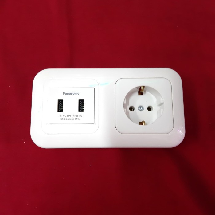 Stop Kontak + Usb Wide Series Panasonic