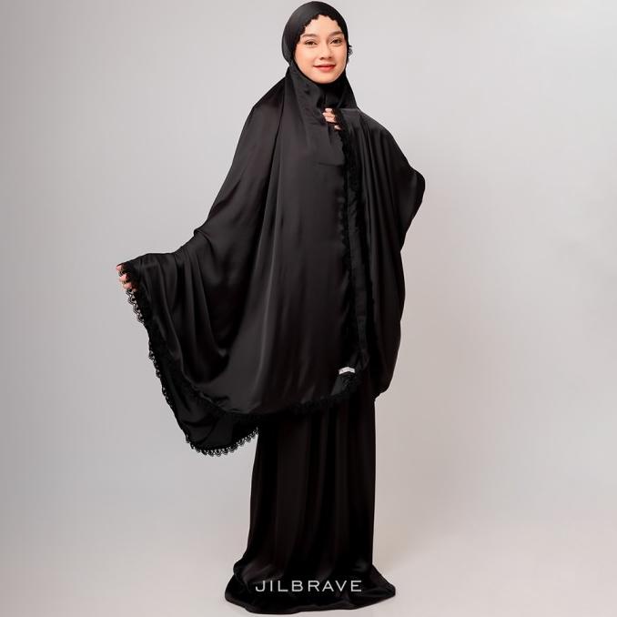 Rayna Prayer Set Jilbrave Mukena Lebaran Bahan Silk Premium Black