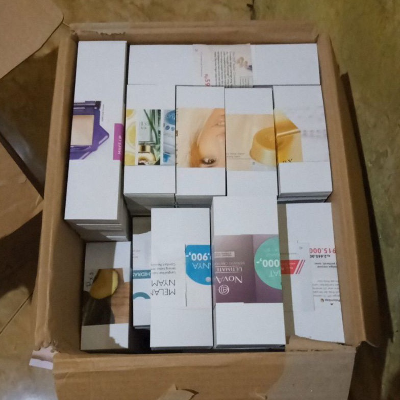

[PROMO BDH0] 1 Kg Kar Display Aksesoris Alas Bros Putih Polos Kertas Duplex Tanpa Lubang 188