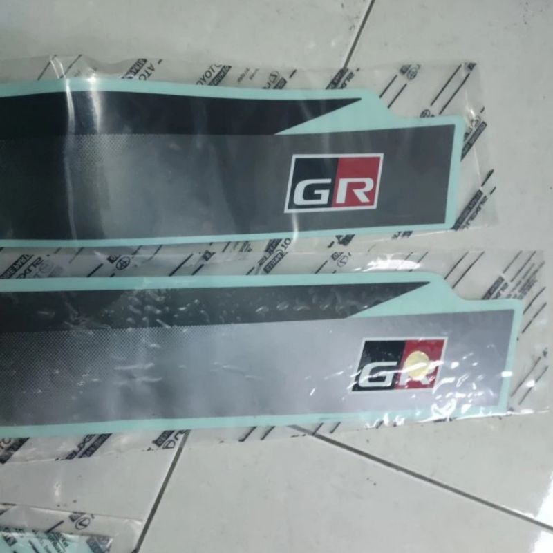 stiker GR avanza rush 2021up Original Toyota