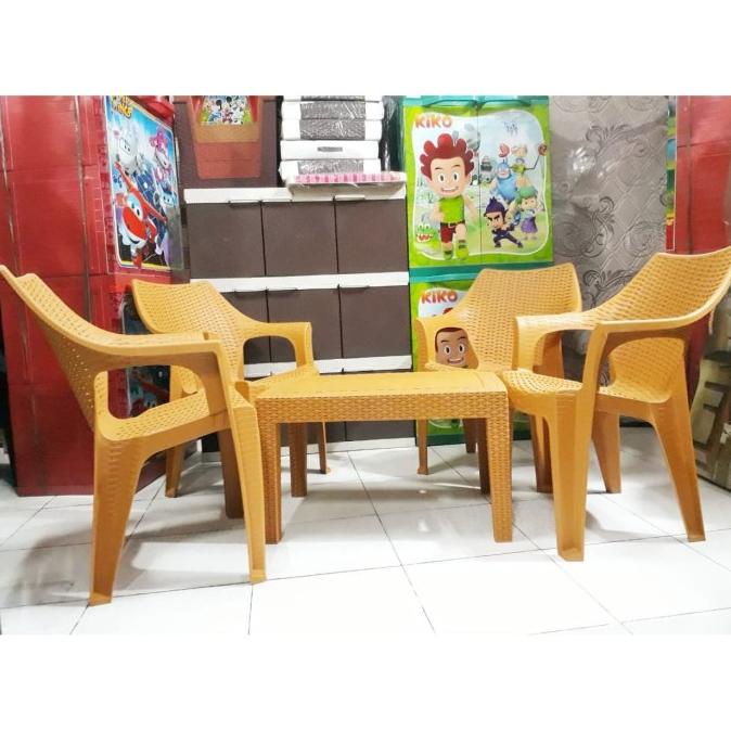 SET= 4 KURSI ROTAN + 1 MEJA TAMU BESAR ROTAN PLASTIK SUPER KUAT, TEBAL