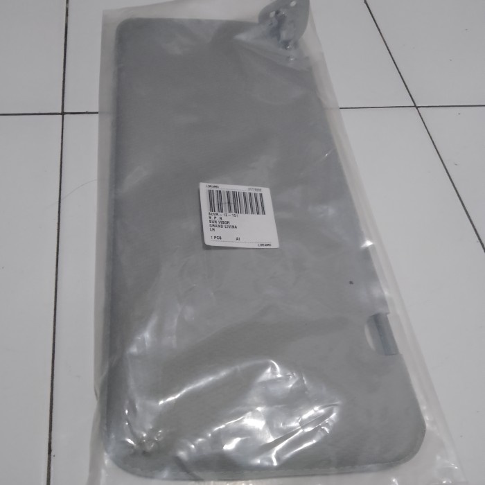 SUNVISOR PENGHALANG PANAS GRAND LIVINA