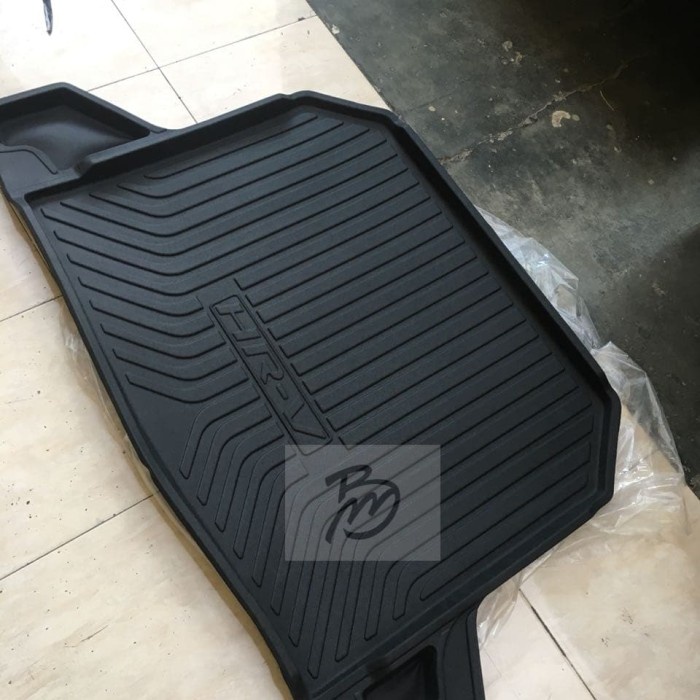 Karpet Bagasi / Trunk Tray HRV