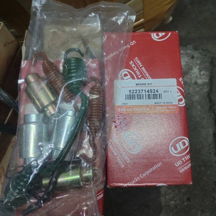 Repair Kit Brake Shoe Nissan Quester 5223714924 / 441029Z00A Original Sparepart Motor