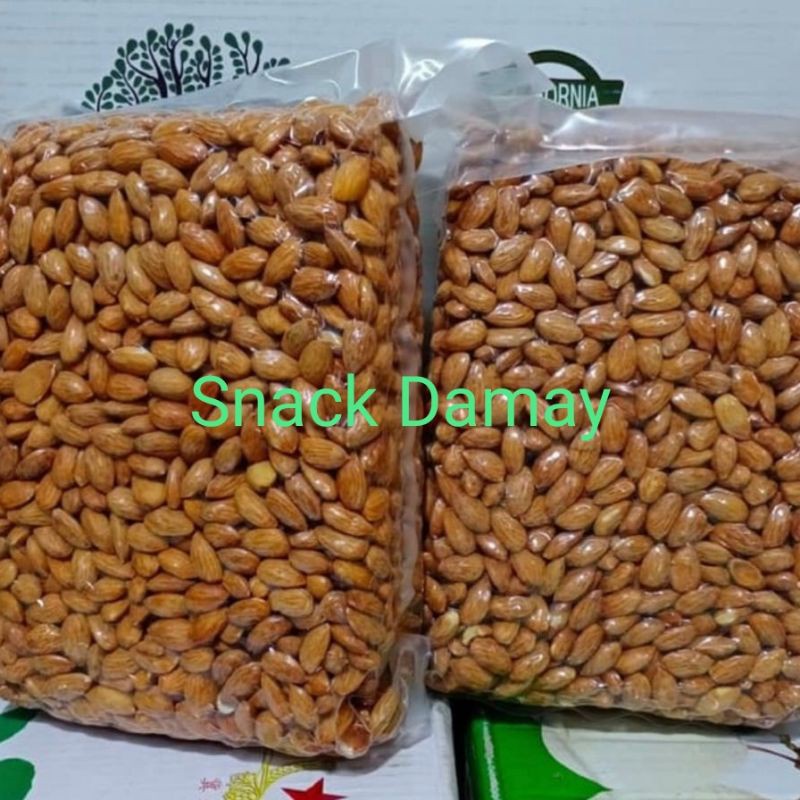 

Kacang Almond Kupas Panggang Matang 1Kg