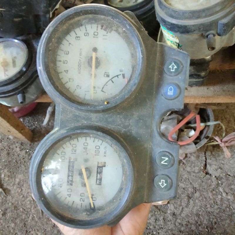 spedometer Megapro hiu