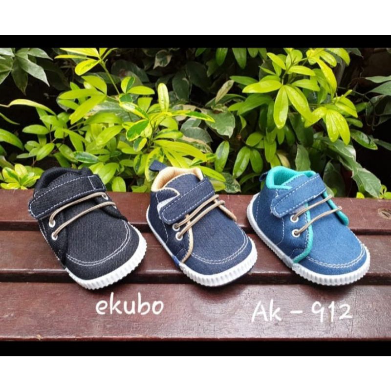 Sepatu Prewalker Ekubo Bayi Cowok Usia 0 - 12 Bulan