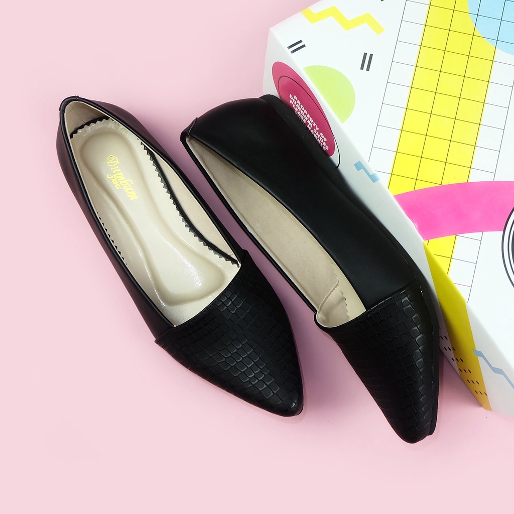 Sepatu Flatshoes Big Size 41 42 43 44 Jumbo Wanita Roxane