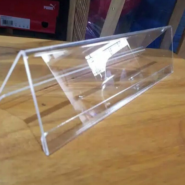 

Laris.. papan nama meja 12x30 cm WHL