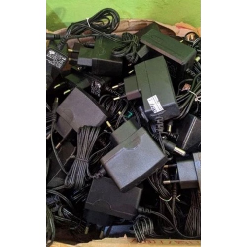 Adaptor 9 Volt buat Router Dll.