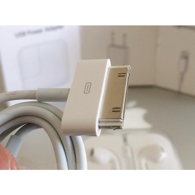 SALE KABEL DATA CHARGER IPHONE4 IPAD3 IPAD2 ORIGINAL APPLE IPHONE 4 4S IPAD Termurah