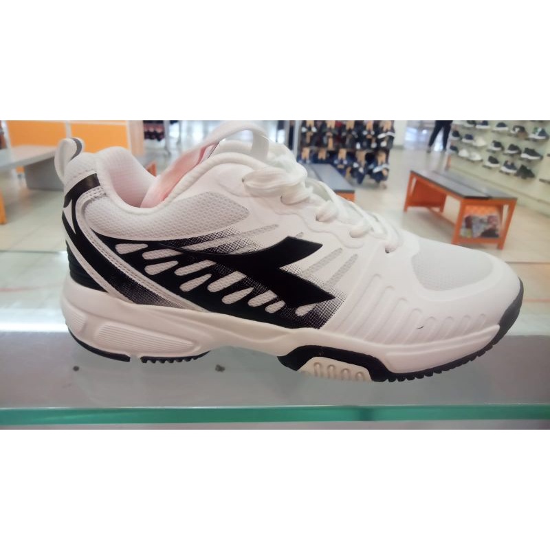 BIG SALE Diadora FLAME