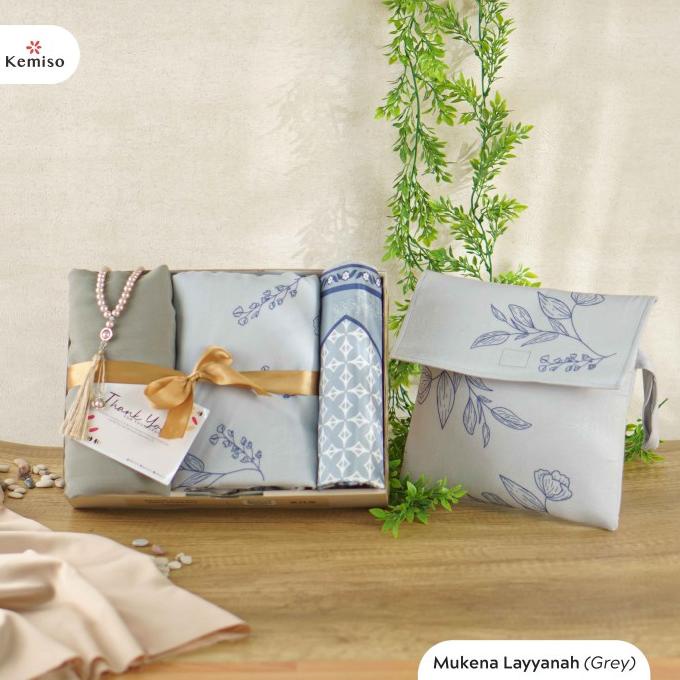 MUKENA DAN SAJADAH TAZBIYA X KEMISO SPECIAL GIFT/KADO/HAMPERS/HADIAH