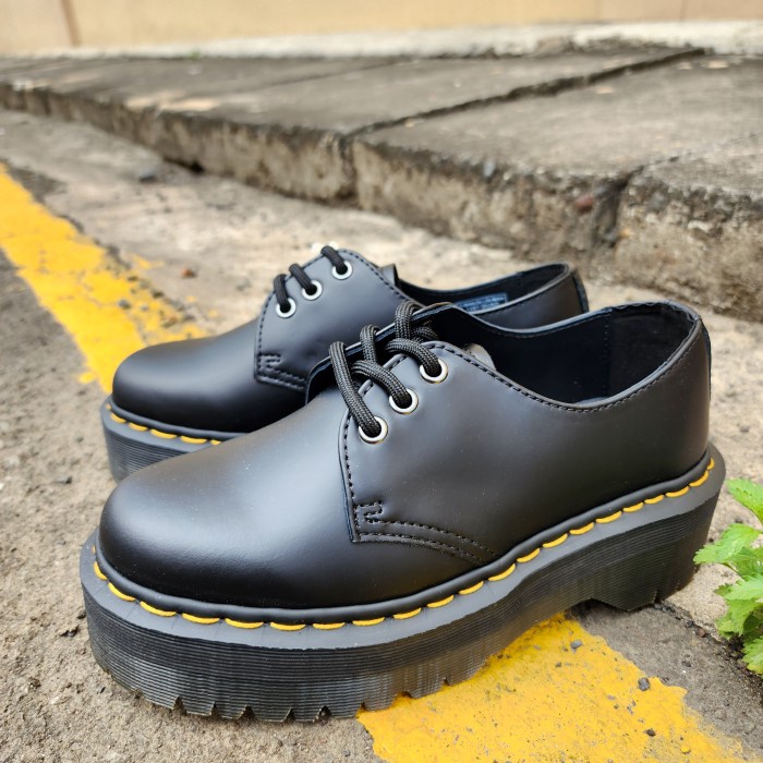 (New) Dr Martens Docmart Boots 1461 Quad Platform Low Black Smooth Pk