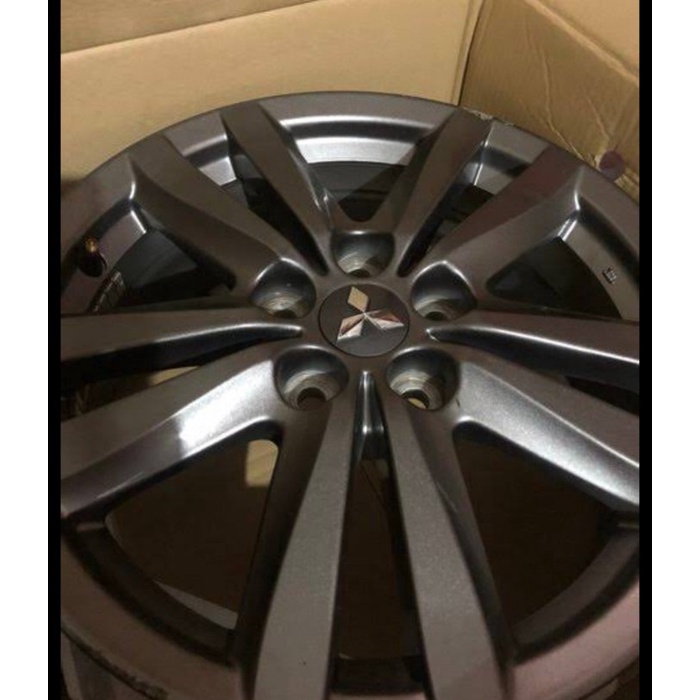 VELG OUTLANDER TYPE AKSESORIS STANDART MITSUBISHI KM004171