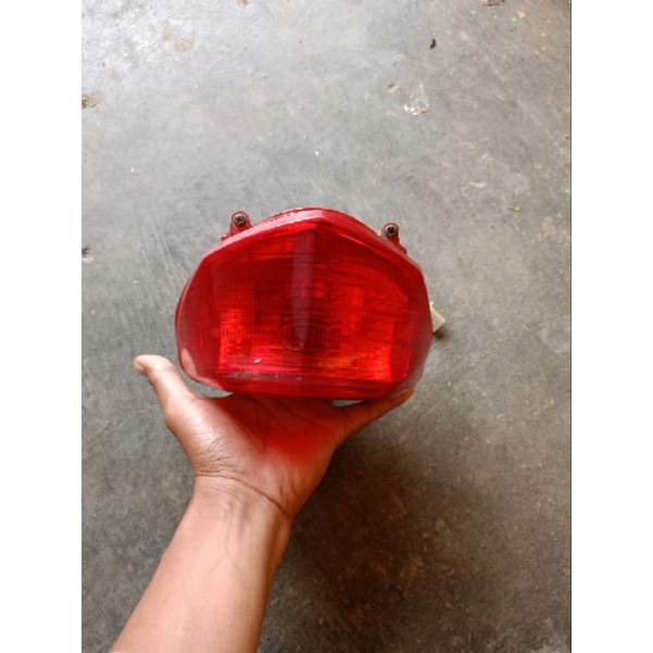 Lampu Belakang Stopan Honda CB150R Old ORI Copotan