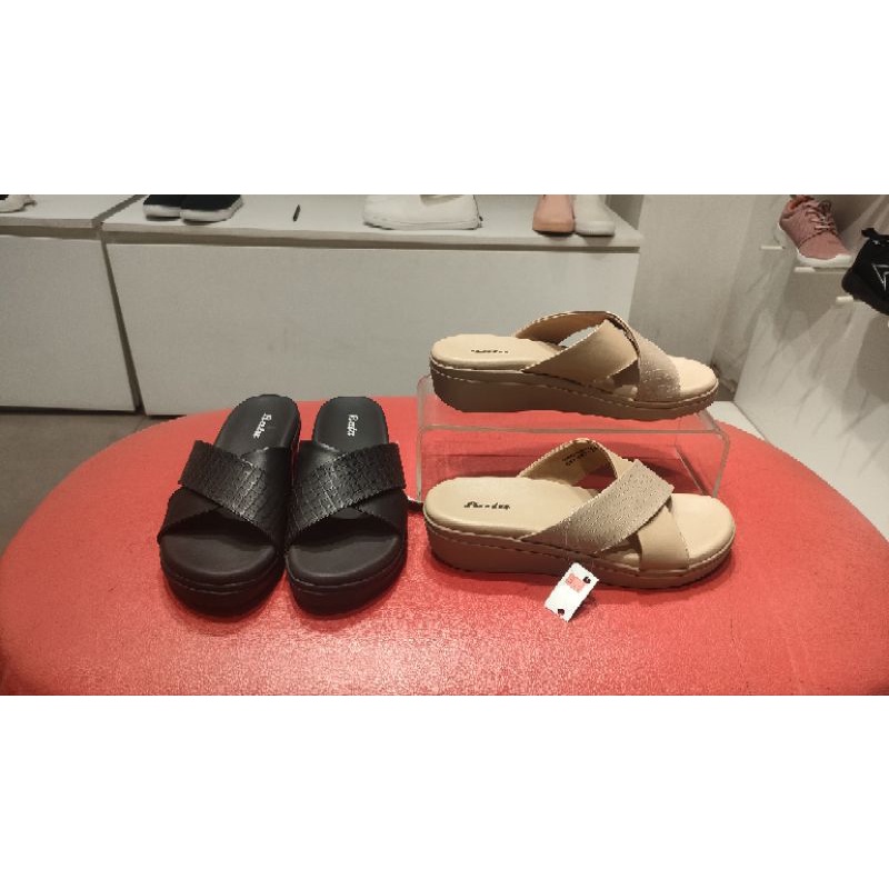 SANDAL SLOP / SANDAL WANITA BATA / SANDAL WEDGES