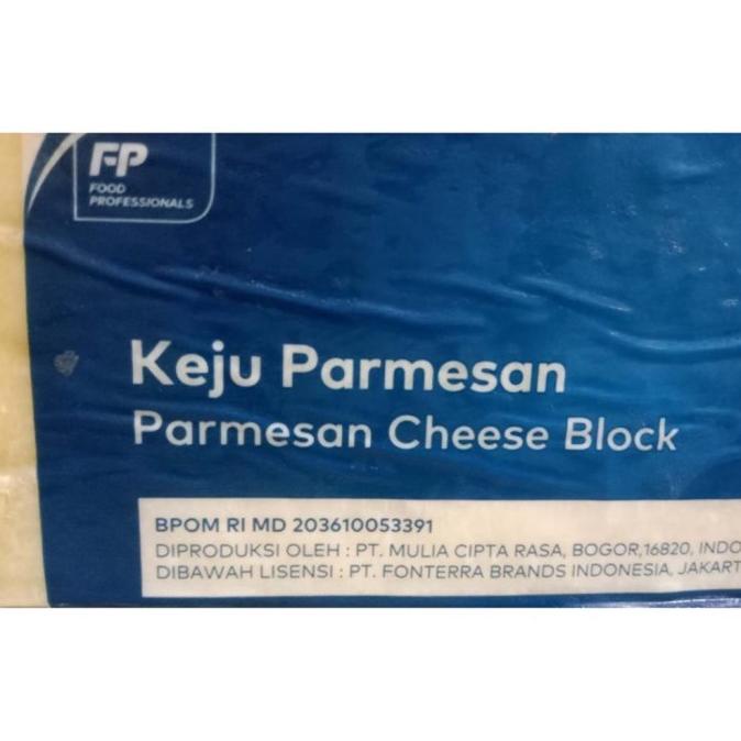 

jen PARMESAN CHEESE BLOCK ANCHOR 800 GR / KEJU PARMESAN BLOK ANCHOR HALAL